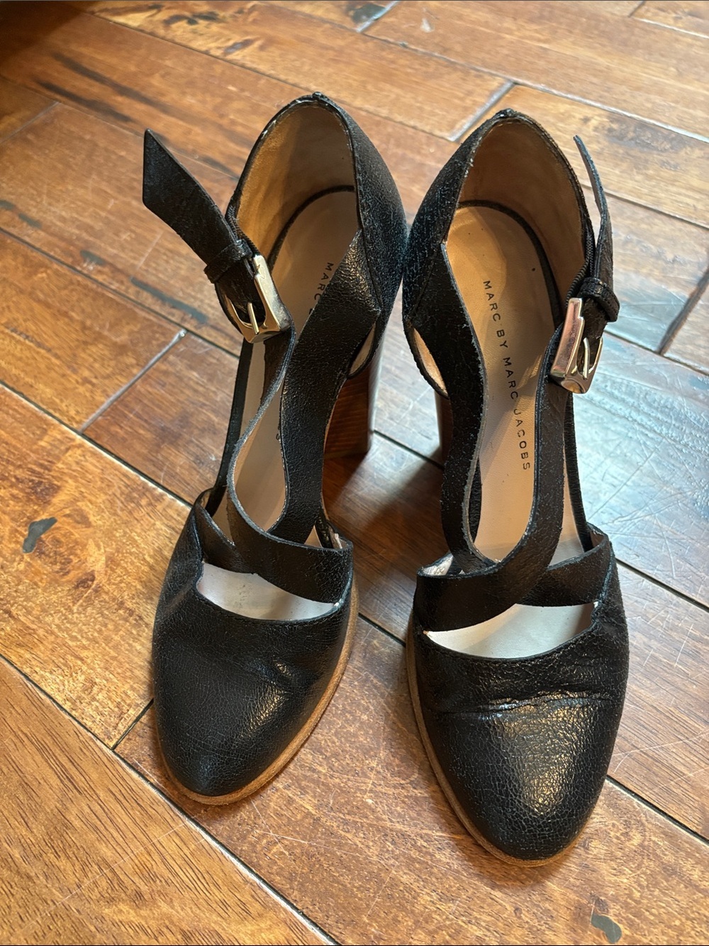 Marc by Marc Jacobs Black leather D’Orsay pumps  sz 38